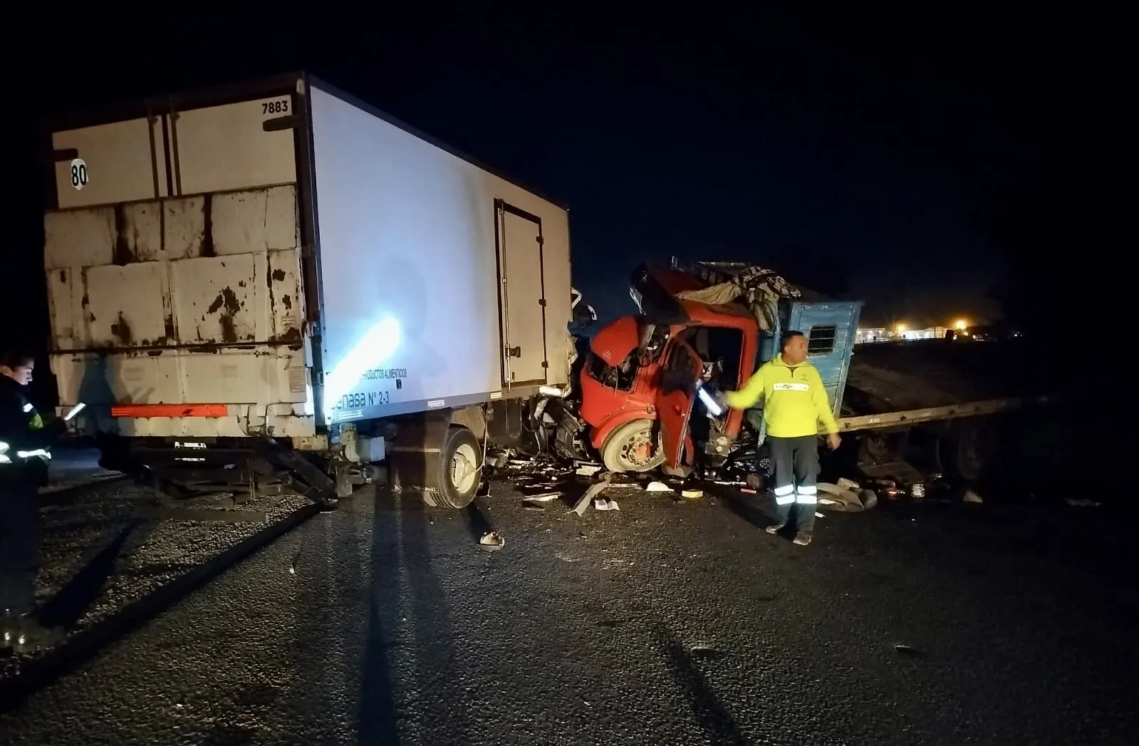 Choque frontal entre dos camiones en la “Curva del Cementerio” en ruta 3