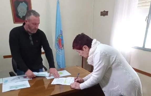 Entrega de subsidios en Chillar