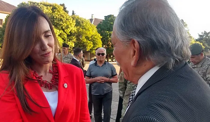 Acto por el 50° Aniversario de la Defensa de la Guarnición Ejército Azul