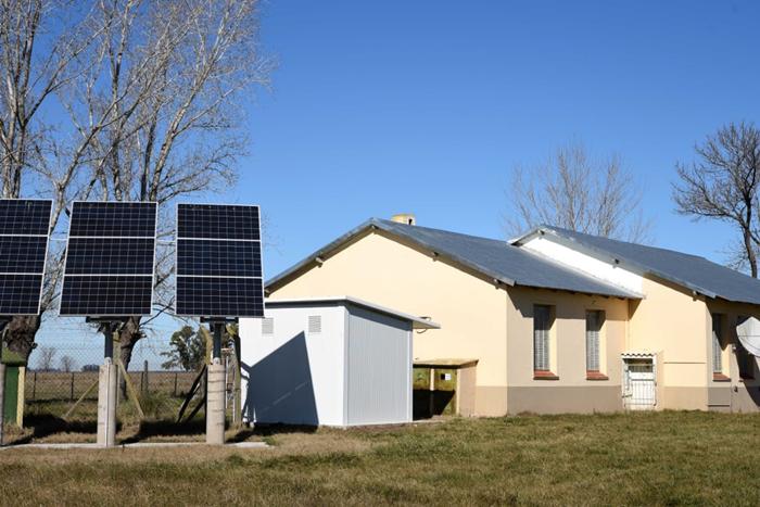 Paneles solares escuelas rurales