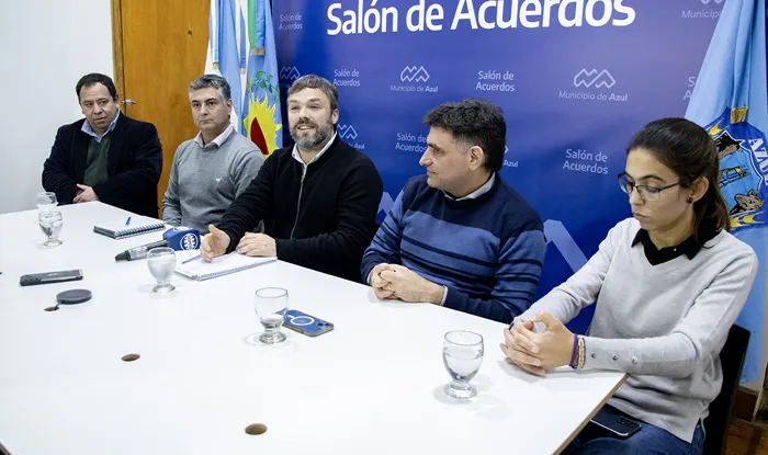 Conferencia acuerdo con Facultad