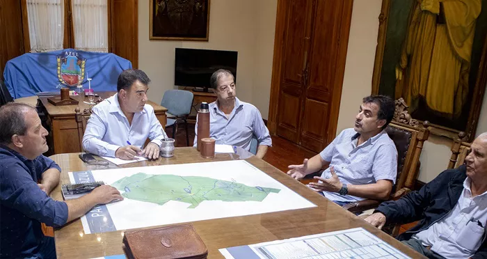 Reunión con barrio Güemes