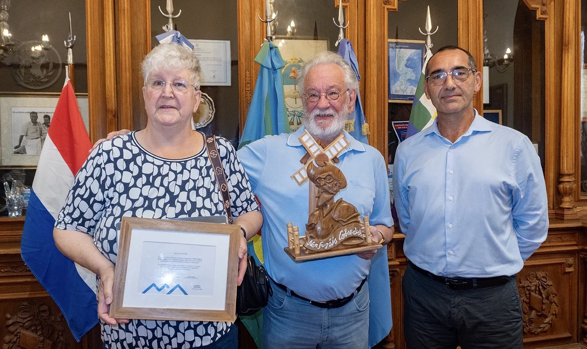 Un abrazo para los amigos 