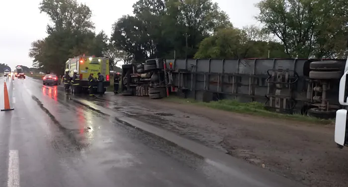 Vuelco en ruta 3