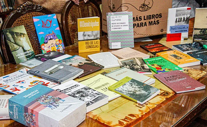 Entrega de libros