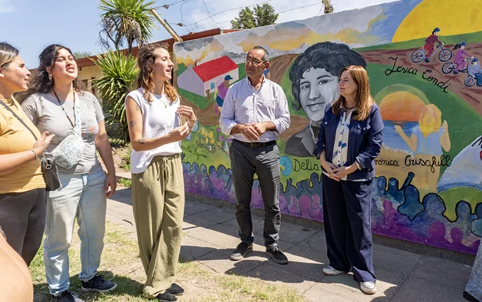 visita ministra de Género