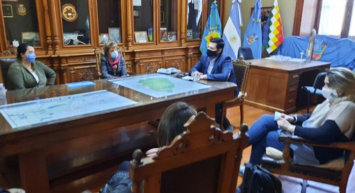 Reunión institutos inglés