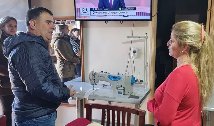Entregas de herramientas a emprendedores locales