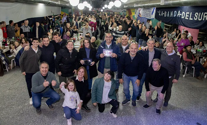 Cena solidaria Cemento Armado