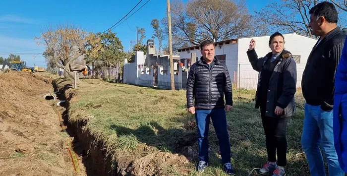 Extensión de cloacas Cacharí