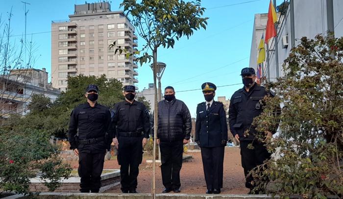 Homenaje a los policiías federales