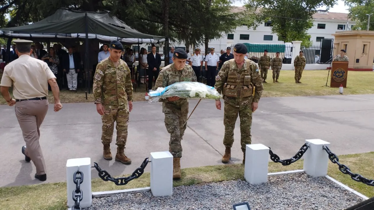 Acto ataque al regimiento