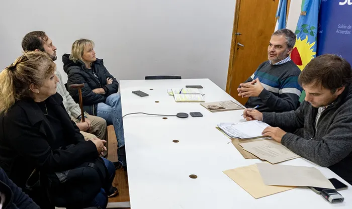 Apertura de sobre Kiosco del Parque